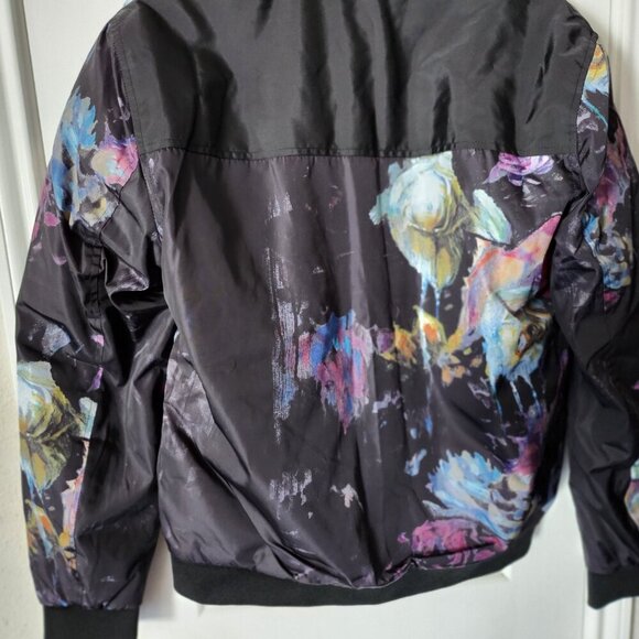 RARE Creamsoda Puffer Jacket, Amazing Design And Quality A Must Have - Picture 12 of 16
